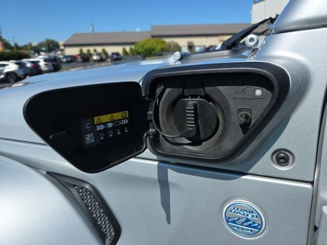 Used 2023 Jeep Wrangler Unlimited Sahara w/ Cold Weather Group image 61