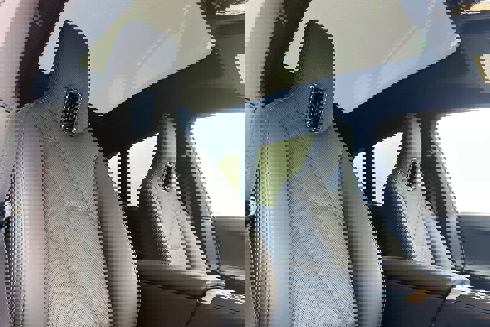 Used 2023 BMW iX xDrive50 w/ Sport Package image 18