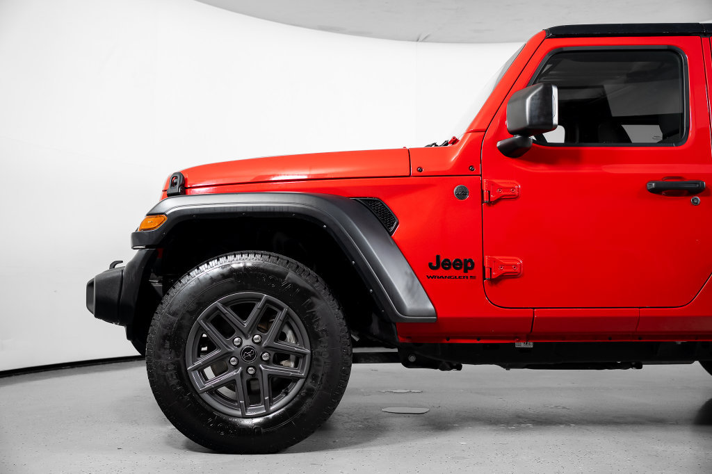 Used 2024 Jeep Wrangler Unlimited Sport AWD/4WD image 14