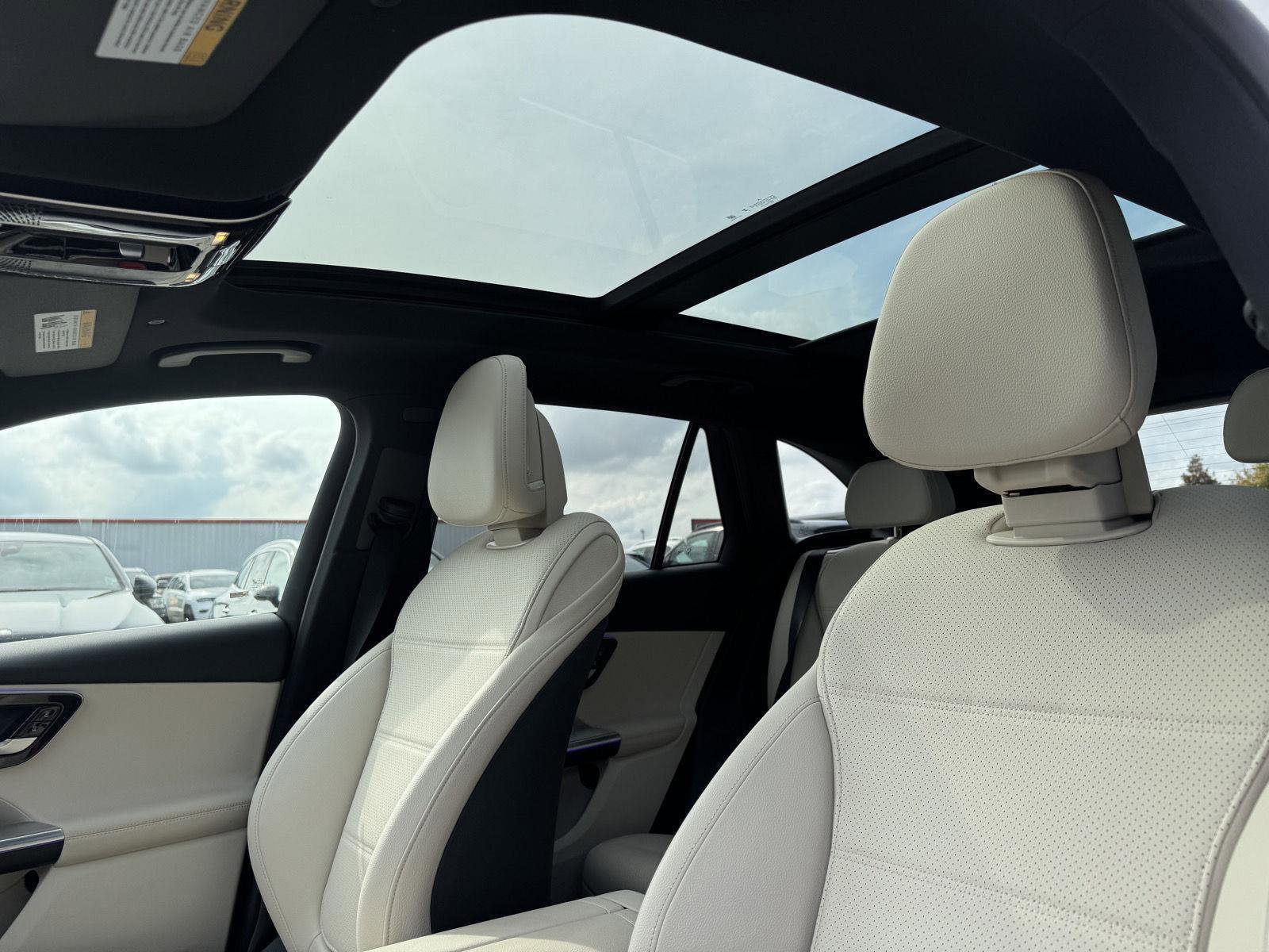 Certified 2025 Mercedes-Benz GLC 300 image 15