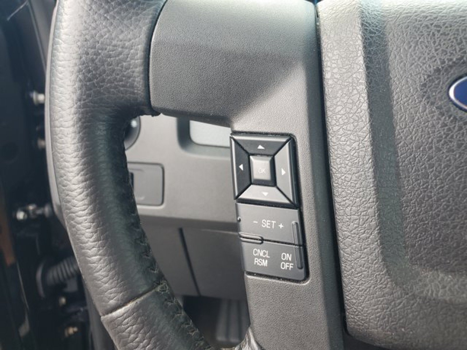 Used 2013 Ford F150 XLT w/ Luxury Equipment Group RWD image 17