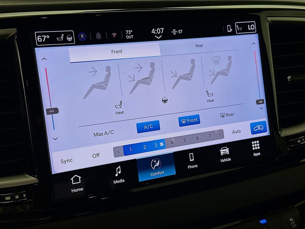 Used 2025 Chrysler Pacifica Select FWD image 21
