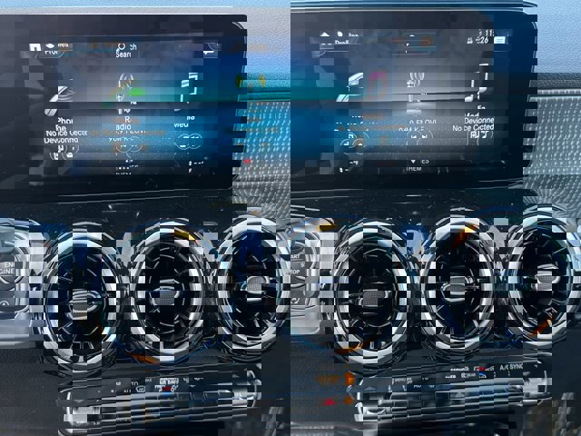 Used 2022 Mercedes-Benz GLB 250 image 21