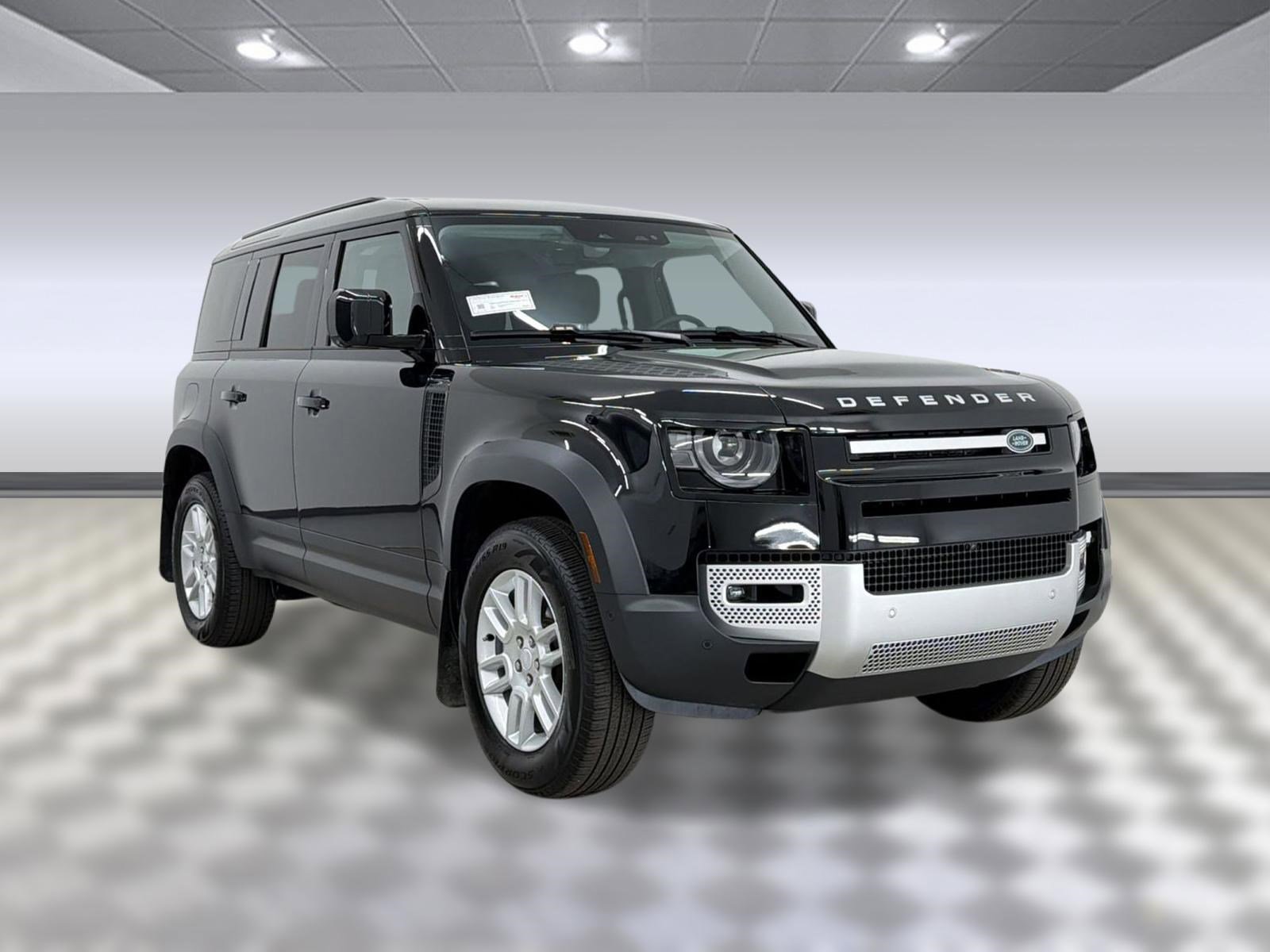 Used 2025 Land Rover Defender 110 S image 7