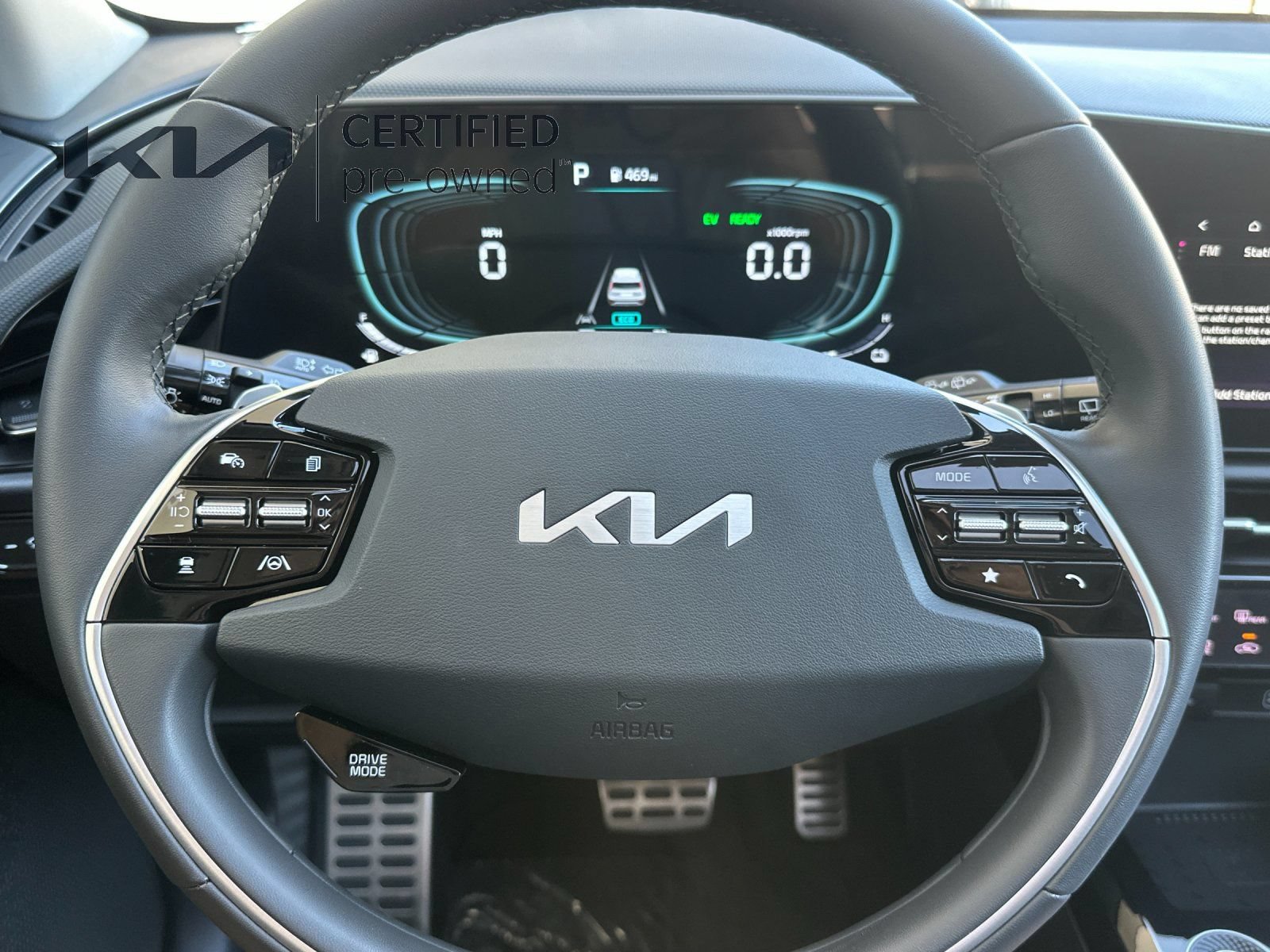 Certified 2025 Kia Niro EX Touring FWD image 25