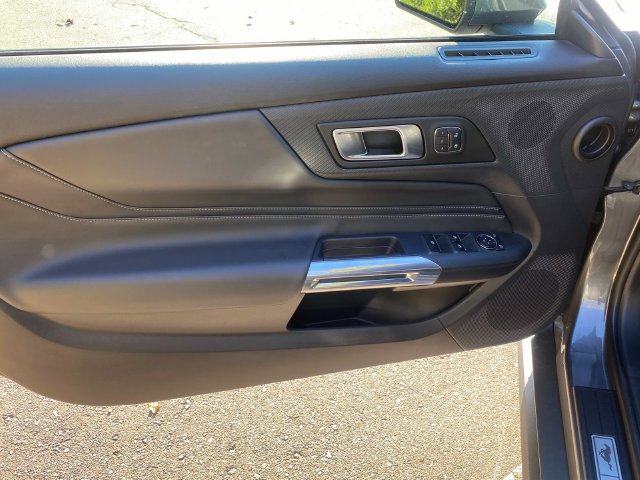 Used 2025 Ford Mustang GT Premium RWD image 11