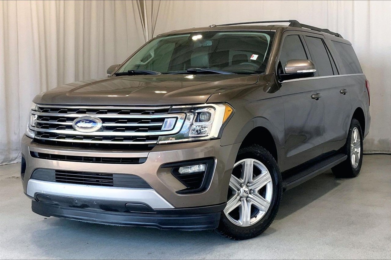 Used 2018 Ford Expedition Max XLT w/ Equipment Group 201A RWD image 12