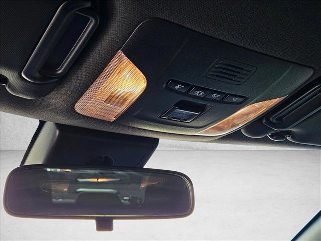 Used 2022 Toyota Corolla SE FWD image 19