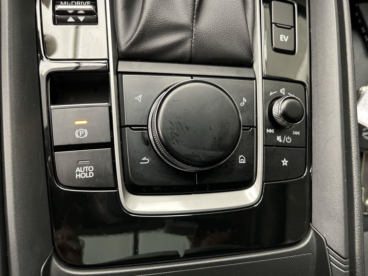 Certified 2026 MAZDA CX-50 AWD 2.5 Hybrid w/ Premium Pkg image 17