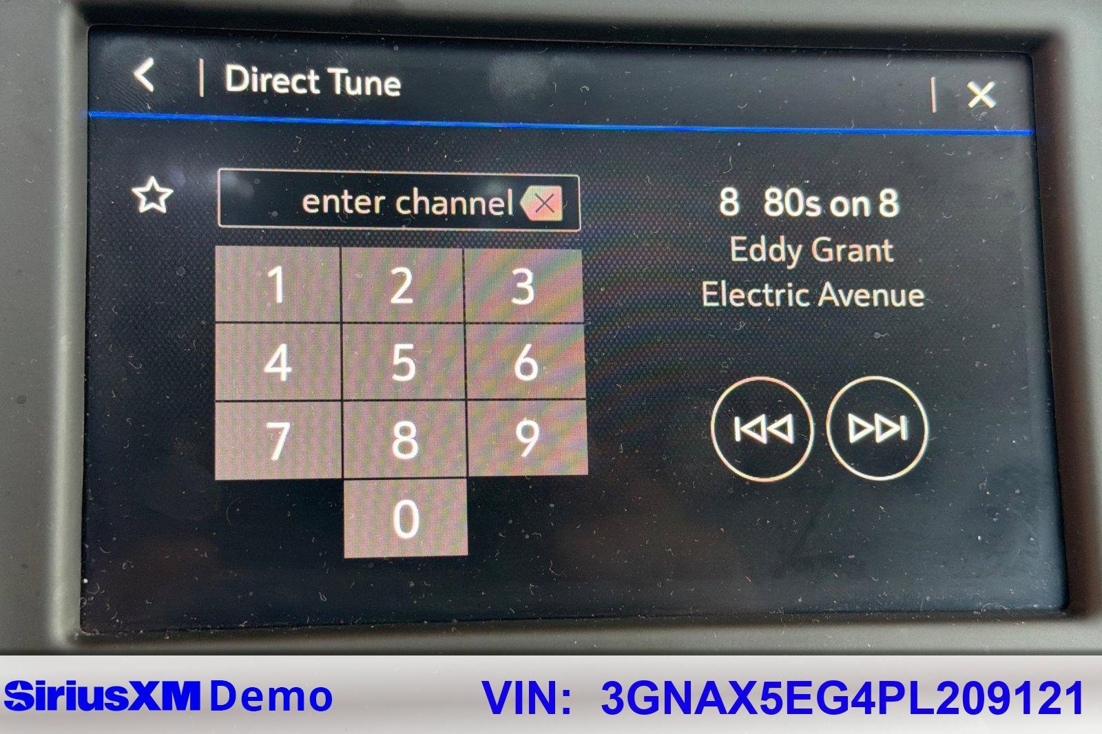 Used 2023 Chevrolet Equinox LS image 28