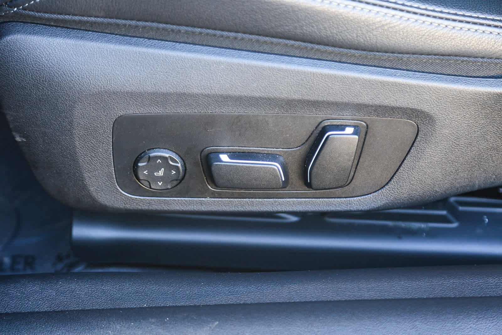 Certified 2025 BMW M440i Coupe image 18