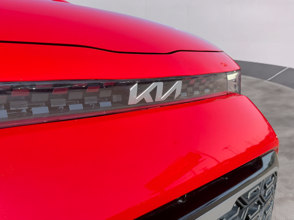 Used 2025 Kia Soul GT-Line w/ GT-Line Technology Package FWD image 12
