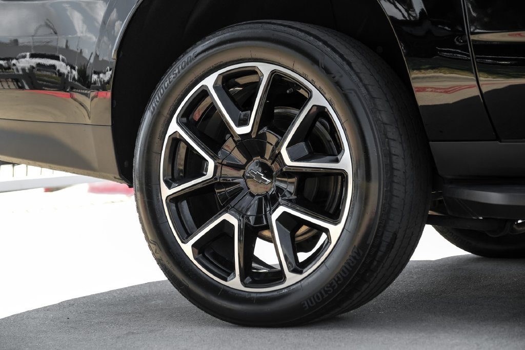 Used 2023 Chevrolet Suburban RST w/ Luxury Package RWD image 60