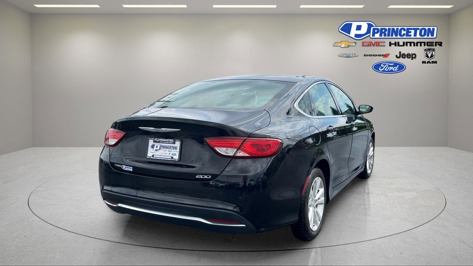 Used 2016 Chrysler 200 Limited image 7