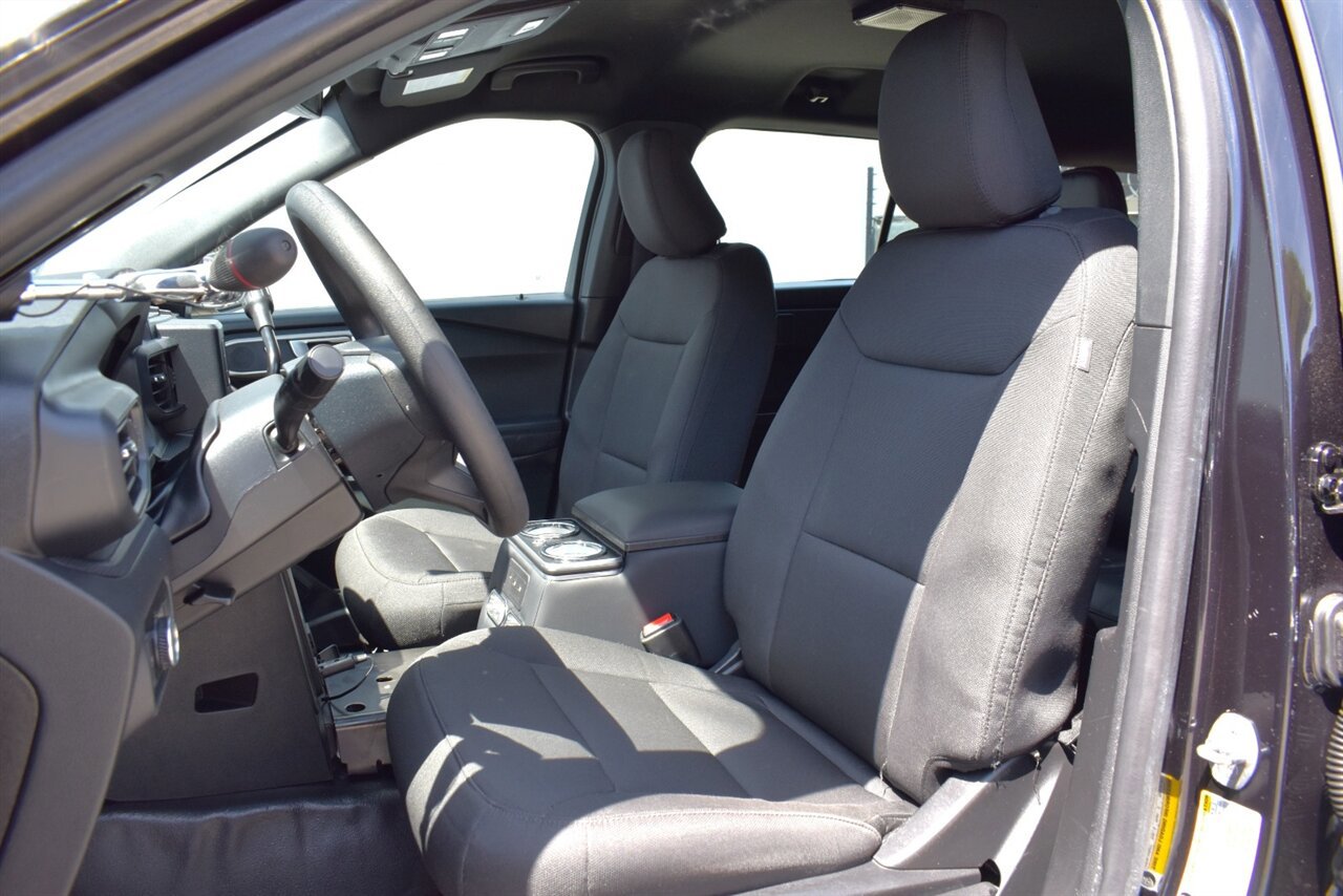 Used 2024 Ford Explorer 4WD Police Interceptor image 11