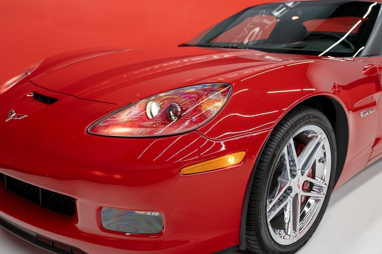 Used 2007 Chevrolet Corvette Z06 w/ Preferred Equipment Group RWD image 36