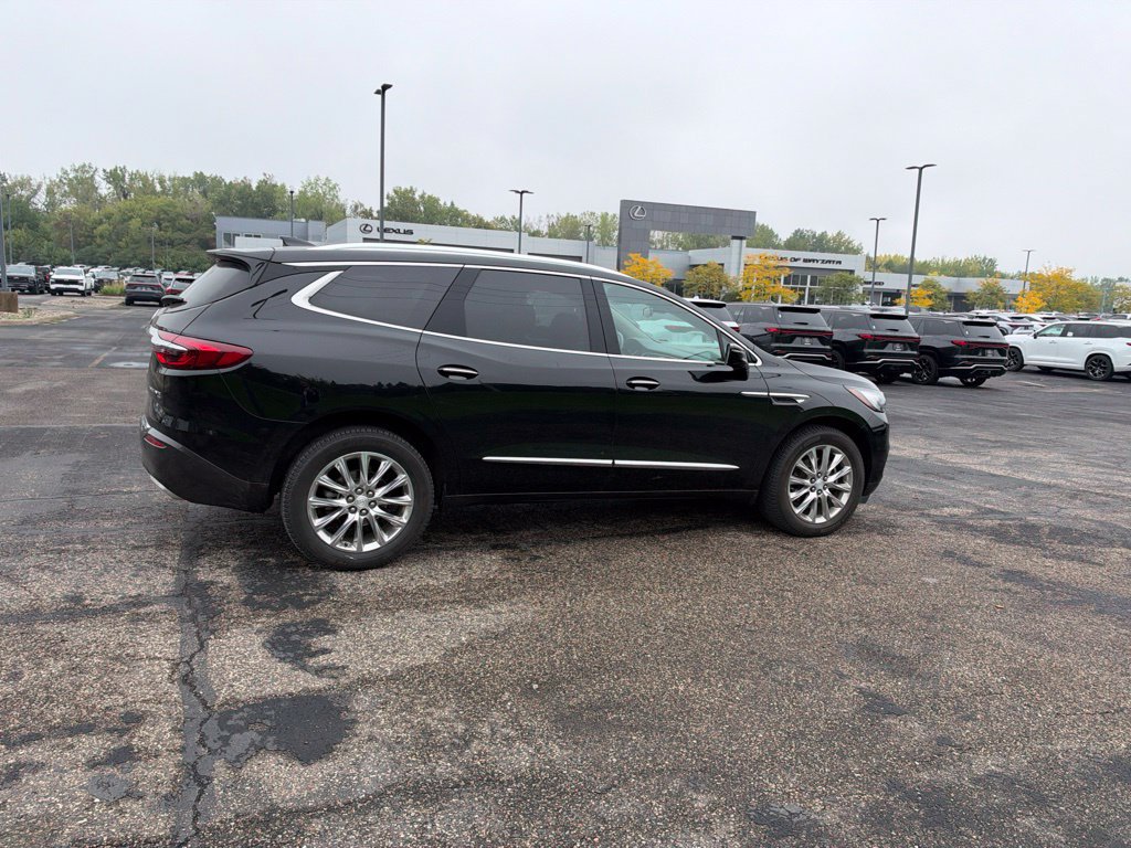 Used 2018 Buick Enclave Premium w/ Experience Buick Package AWD/4WD image 28