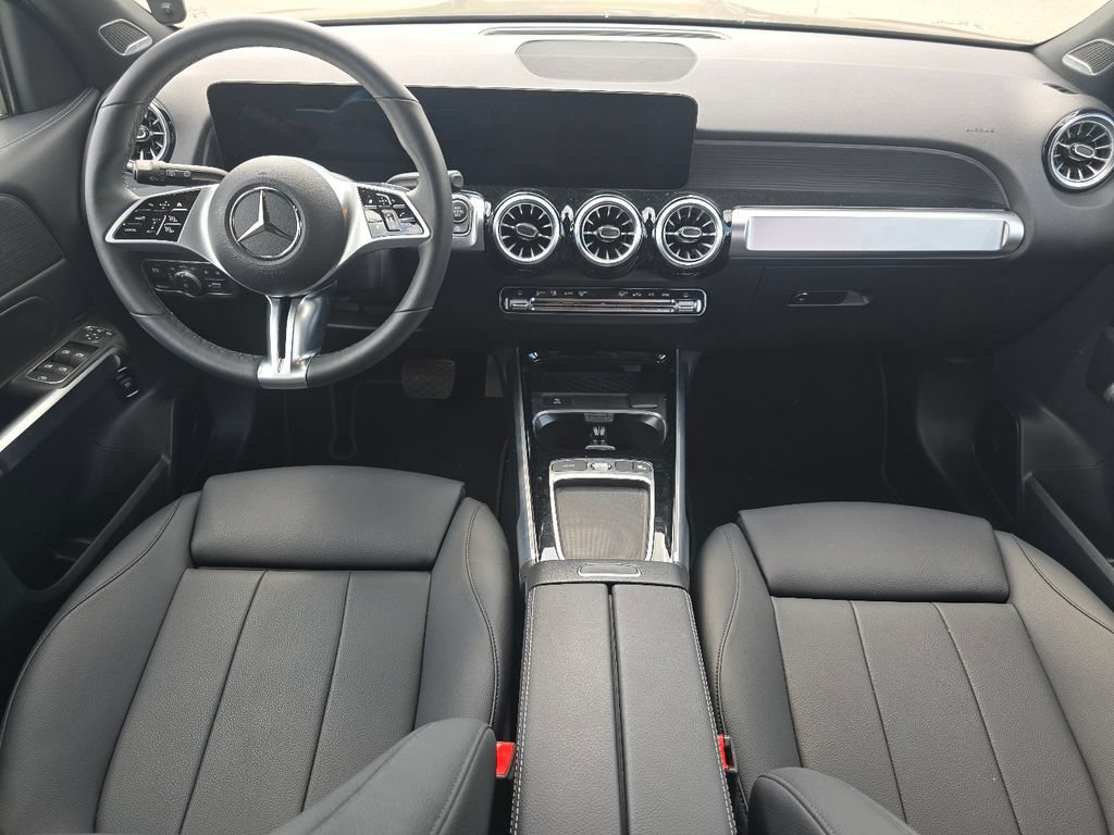 Used 2026 Mercedes-Benz GLB 250 4MATIC image 22