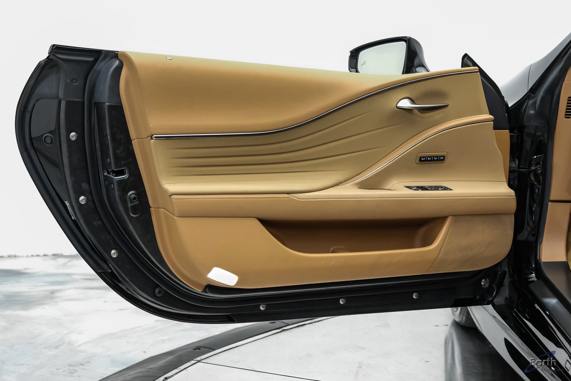 Used 2021 Lexus LC 500 Convertible w/ Touring Package RWD image 87