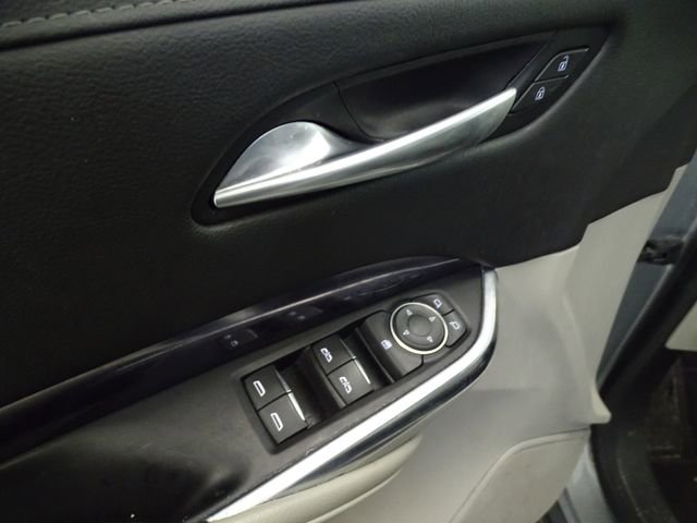 Certified 2023 Cadillac XT4 Luxury w/ Cold Weather Package image 10