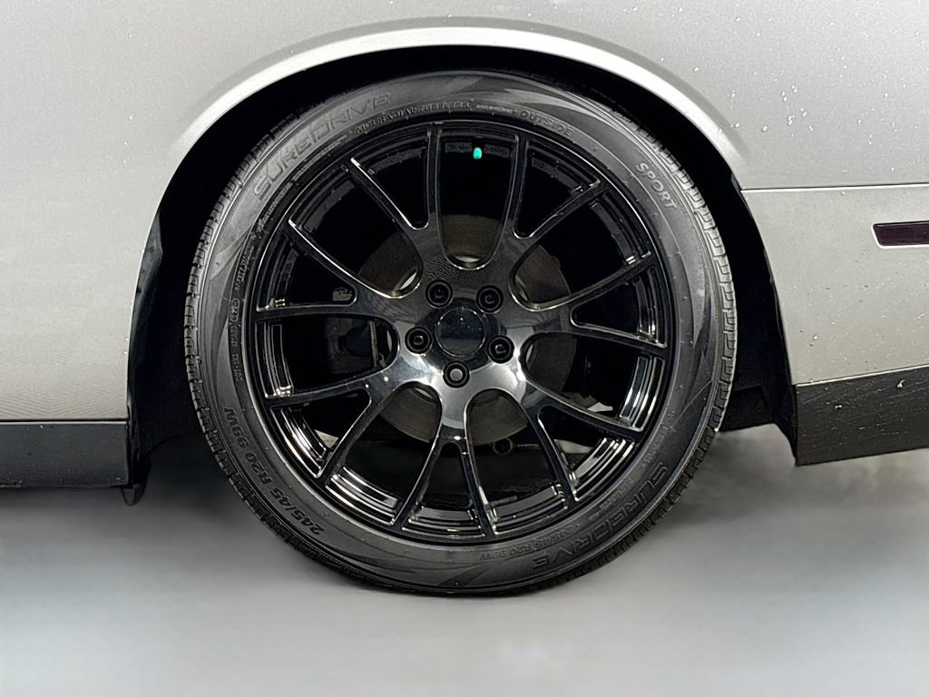 Used 2016 Dodge Challenger SXT image 30