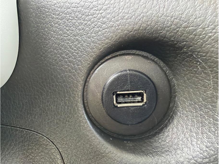 Used 2013 Nissan Cube 1.8 S w/ Interior Illumination Pkg image 24