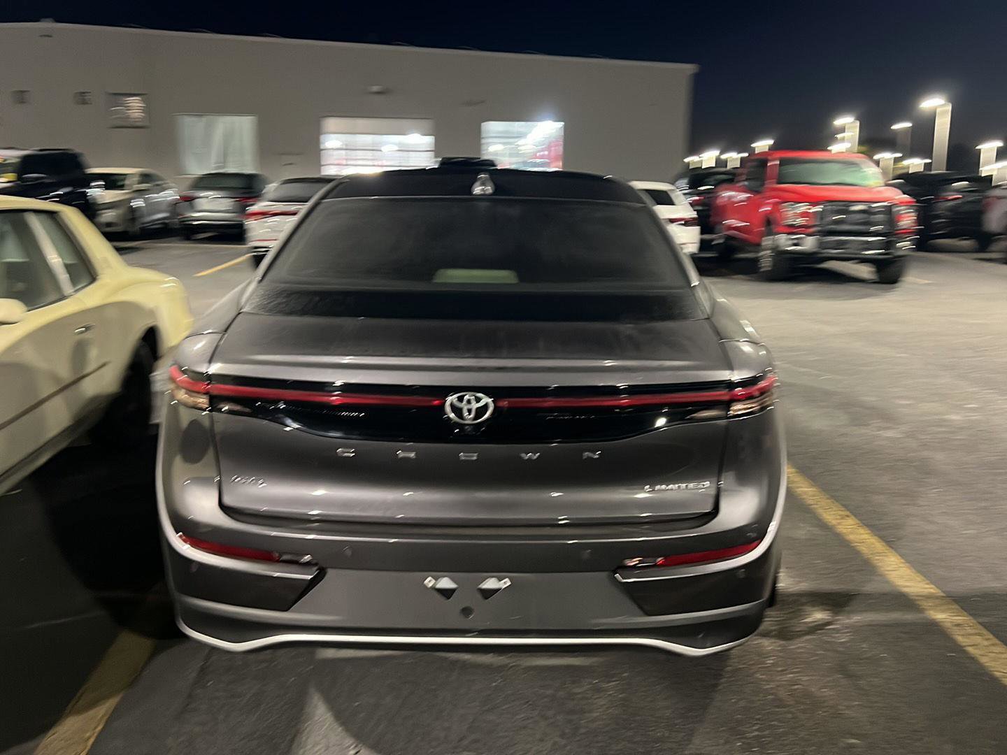 Certified 2023 Toyota Crown Limited image 9