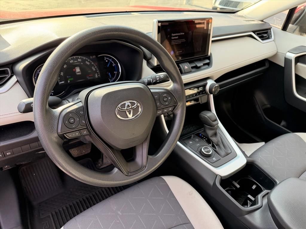 Used 2023 Toyota RAV4 XLE w/ Convenience Package image 13