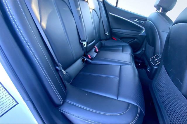 Used 2023 Genesis G70 2.0T image 32