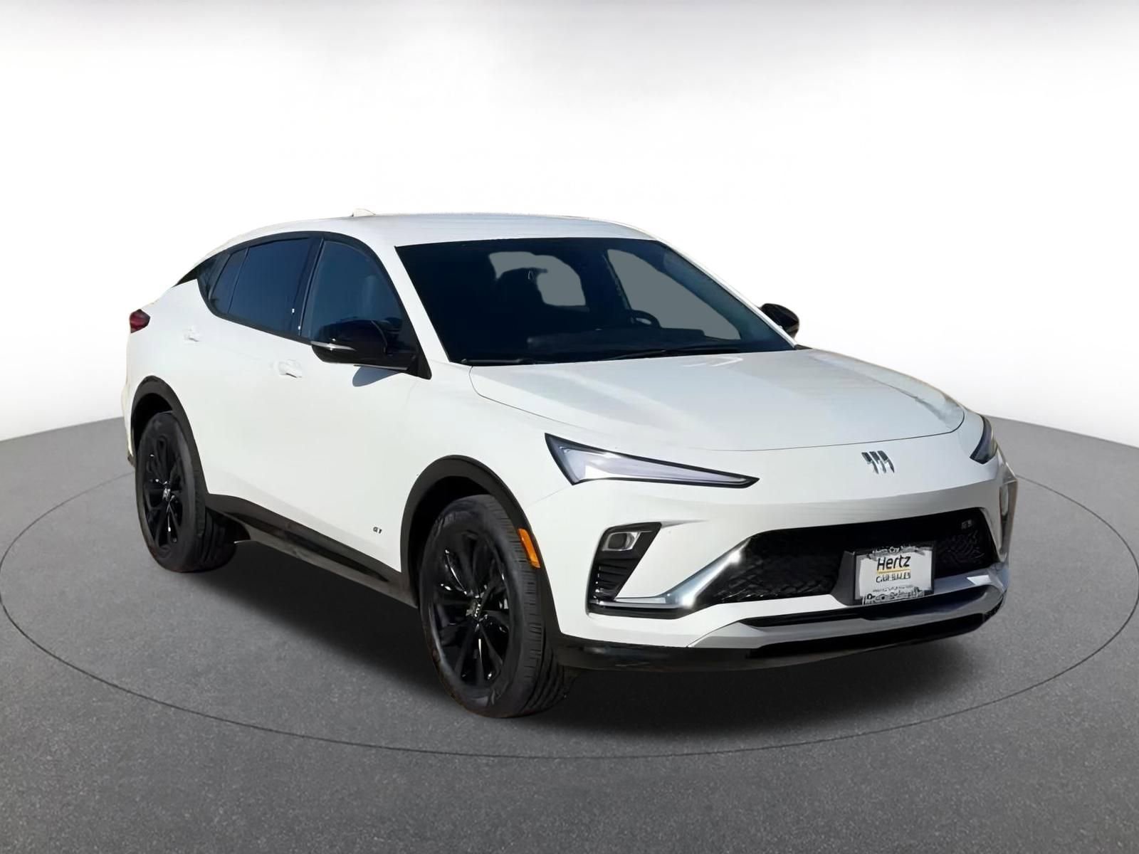 Used 2025 Buick Envista Sport Touring image 3