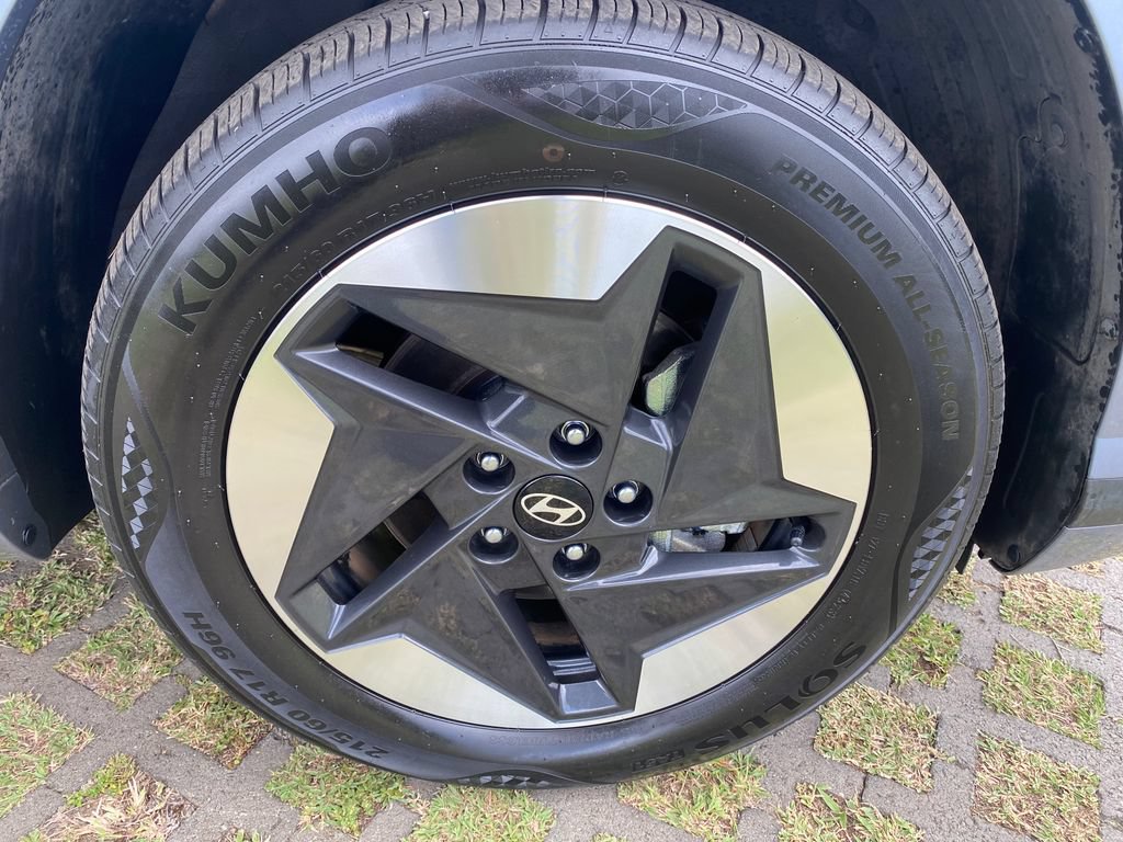 Certified 2024 Hyundai Kona SEL FWD image 9
