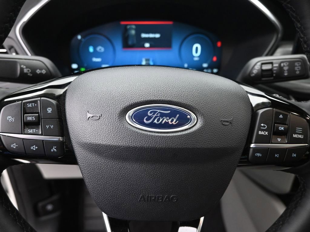 Used 2023 Ford Escape Platinum w/ Premium Technology Package image 20