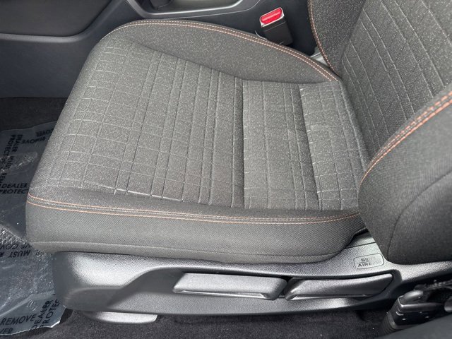 Certified 2025 Honda HR-V Sport image 15