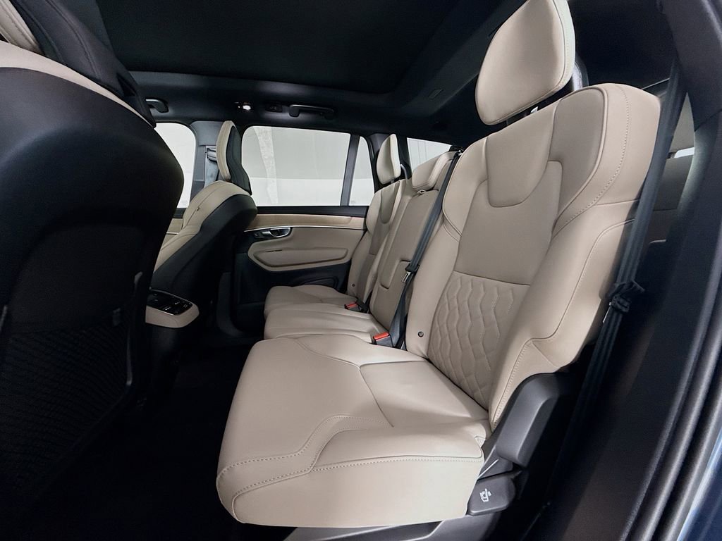 Certified 2026 Volvo XC90 B6 Core image 25