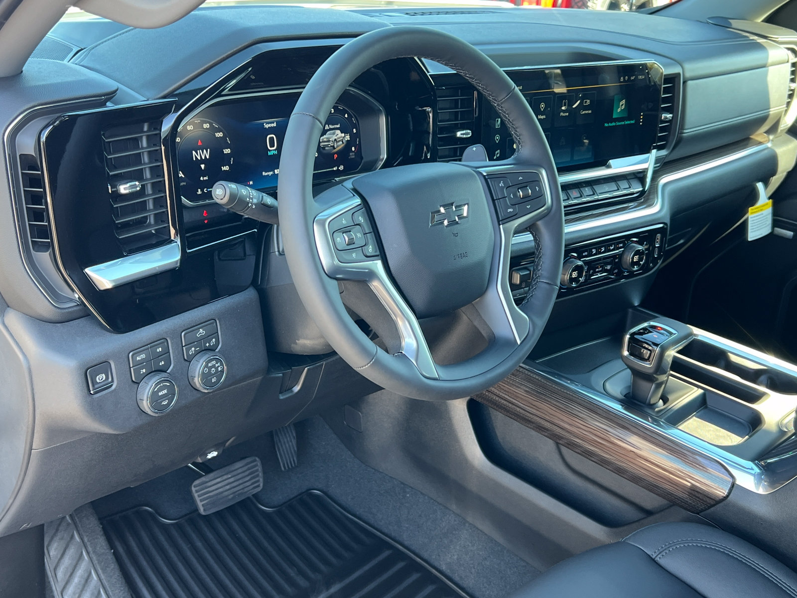 New 2026 Chevrolet Silverado 1500 RST w/ Convenience Package II AWD/4WD image 17