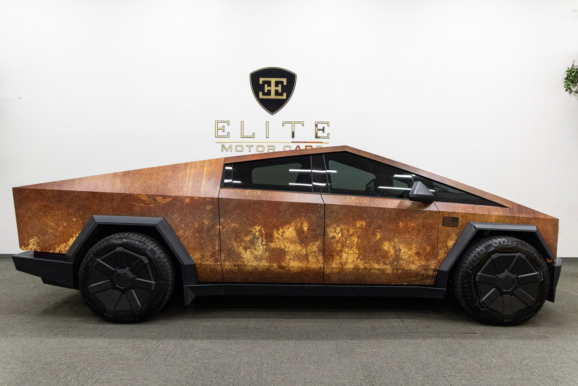 Used 2025 Tesla Cybertruck Cyberbeast image 10