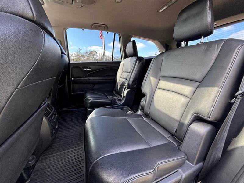 Used 2019 Honda Pilot Touring image 38