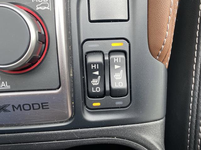 Used 2024 Subaru Forester Touring w/ Pop Package 2 image 8