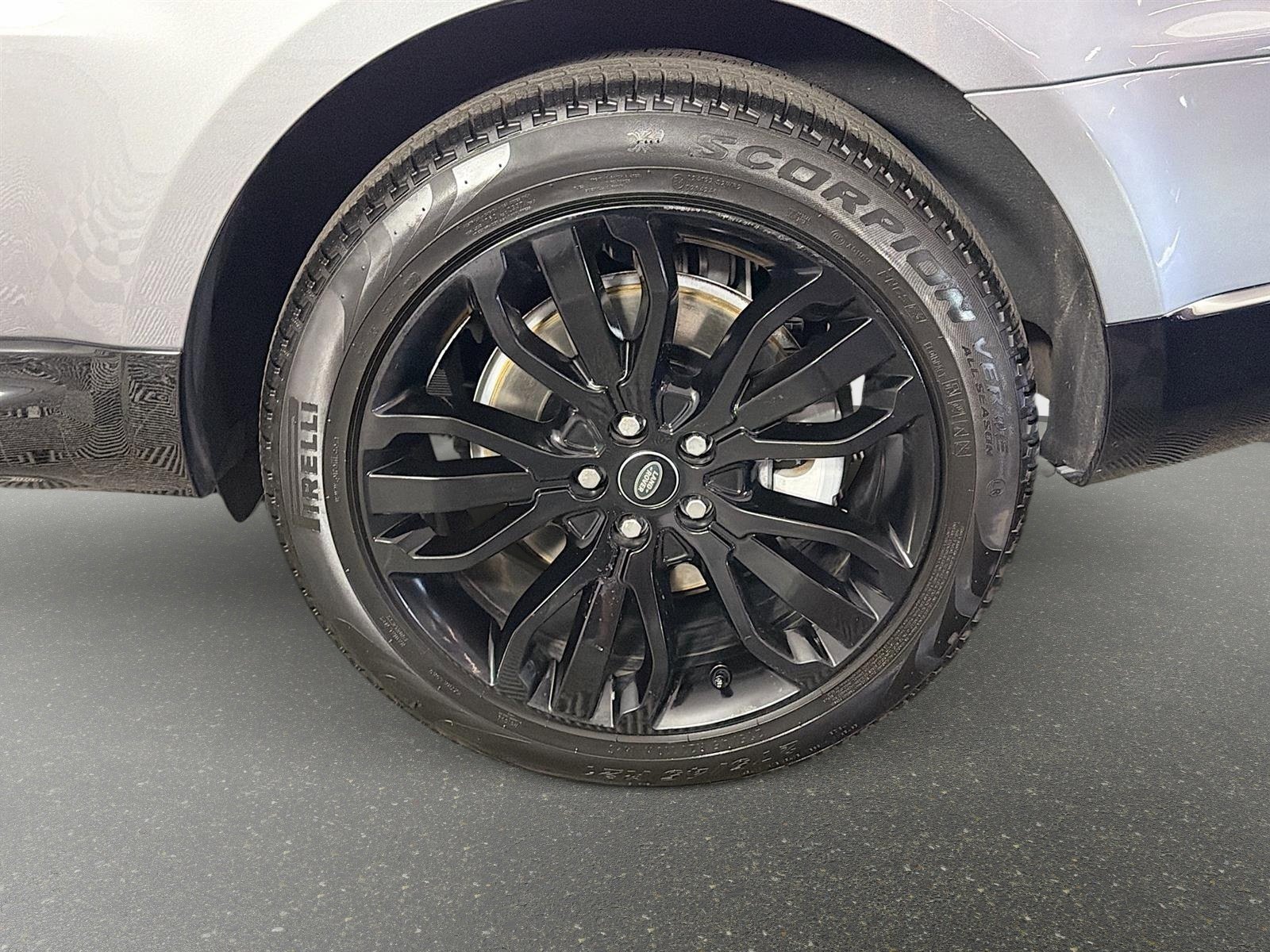 Used 2022 Land Rover Range Rover Sport HSE Silver Edition image 31