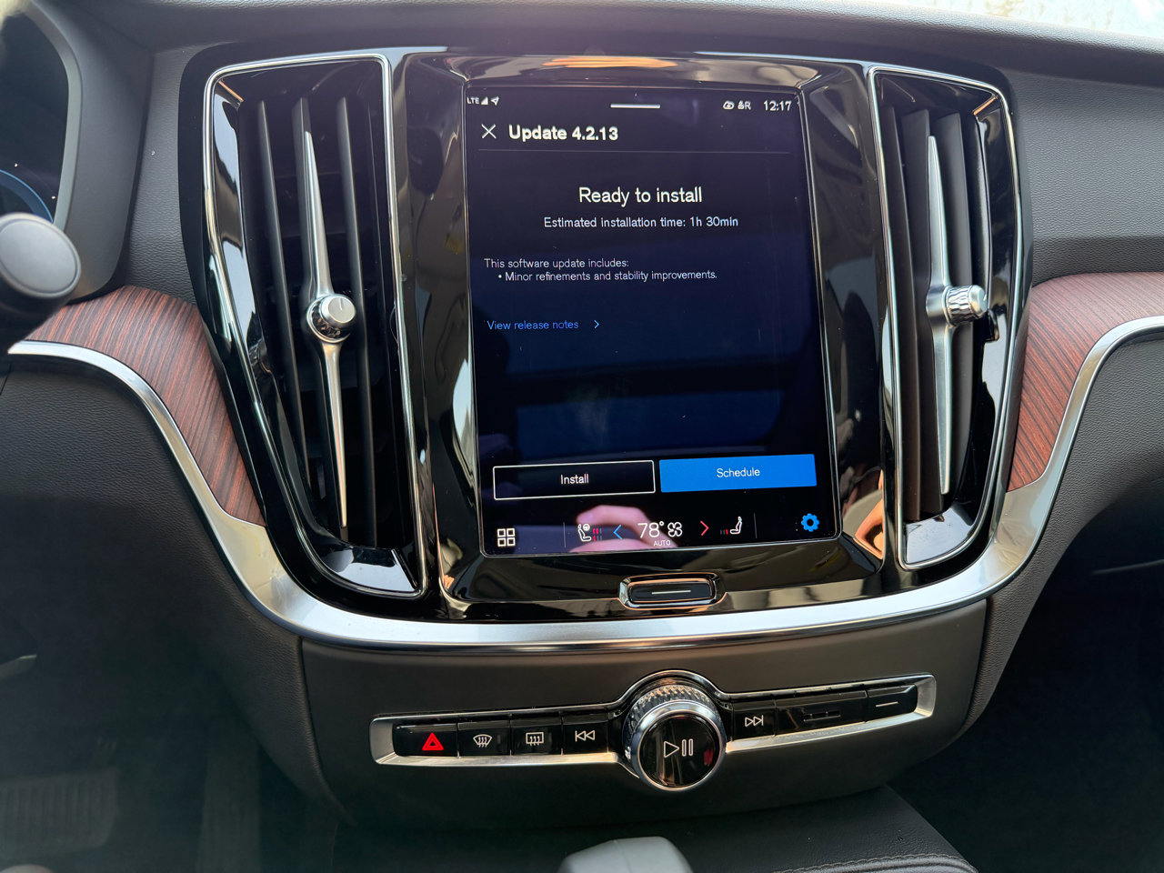 Used 2024 Volvo S60 T8 Plus w/ Climate Package image 17