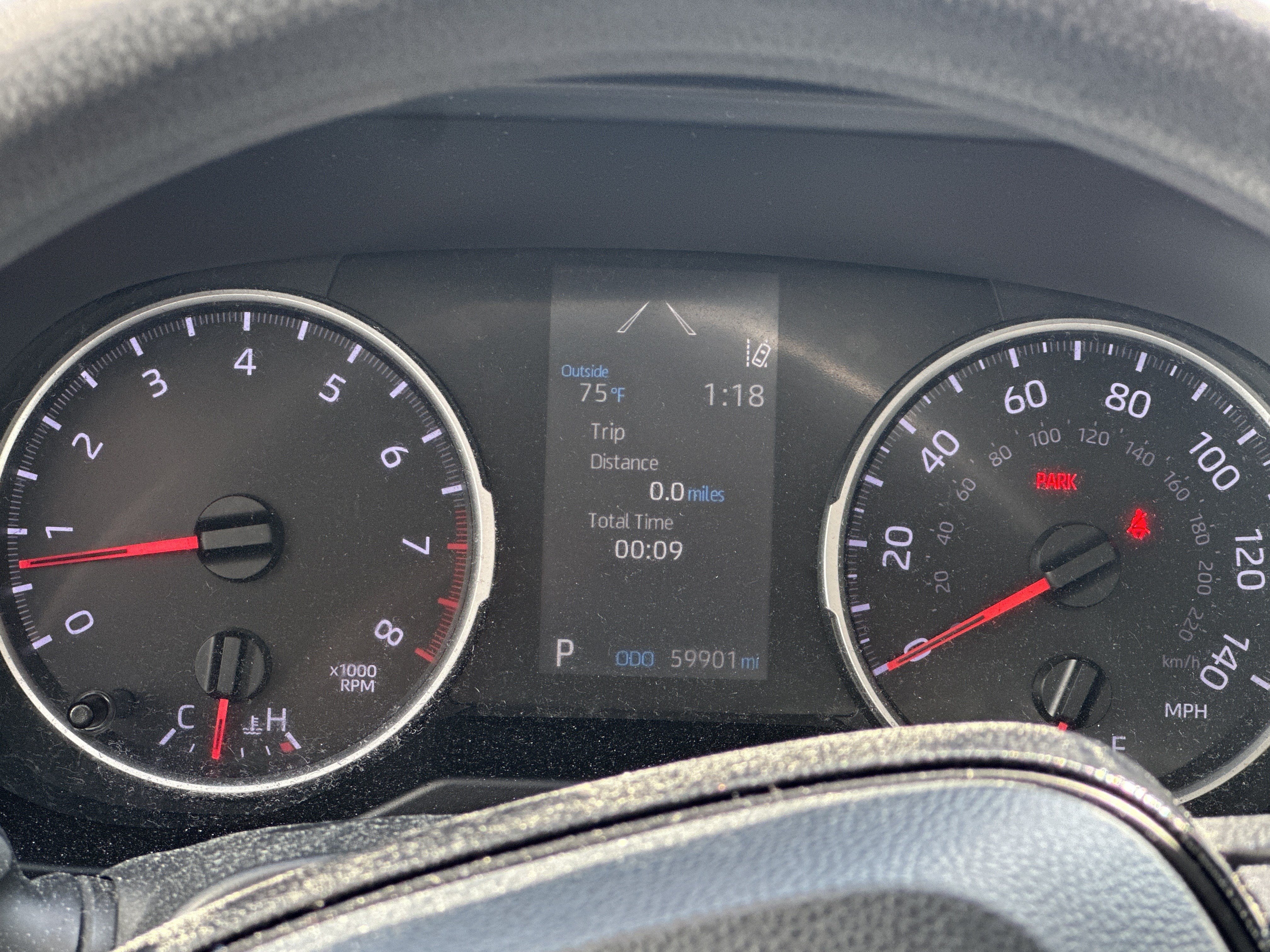 Used 2020 Toyota RAV4 LE FWD image 20