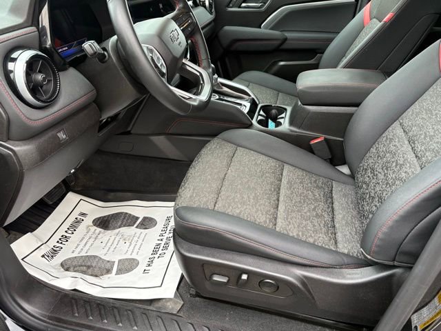 Used 2023 Chevrolet Colorado Z71 w/ Z71 Convenience Package 2 image 17