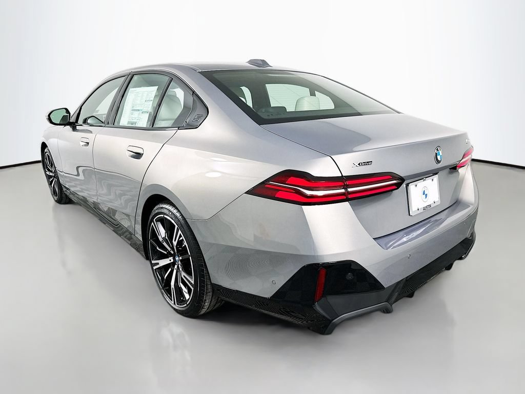Used 2026 BMW 530i xDrive w/ M Sport Package AWD/4WD image 7