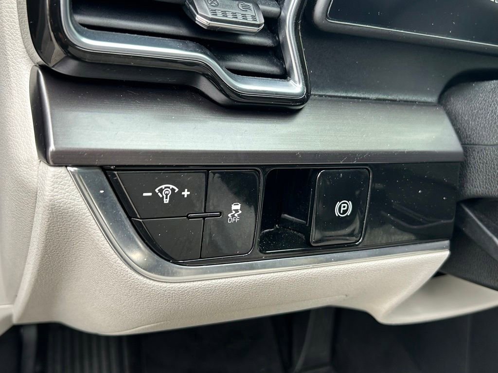 Used 2023 Kia Sportage EX FWD image 20