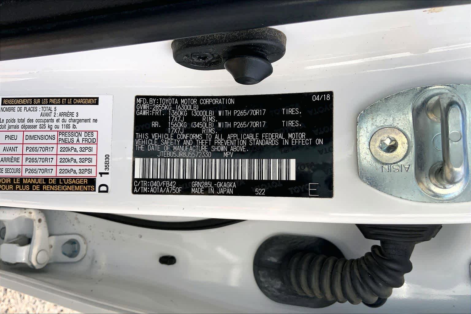 Used 2018 Toyota 4Runner SR5 AWD/4WD image 31