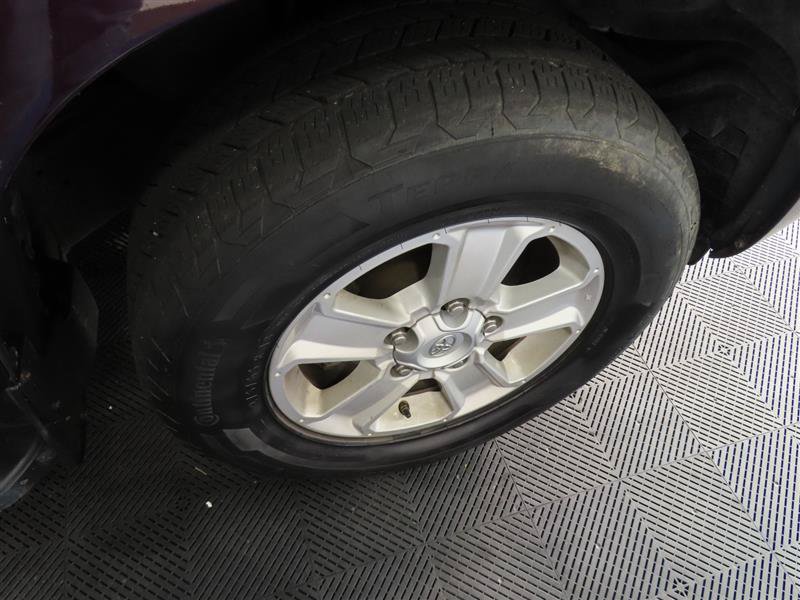 Used 2019 Toyota Sequoia SR5 AWD/4WD image 9