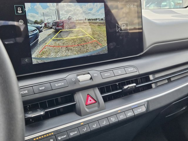 Used 2025 Kia K4 LXS image 18