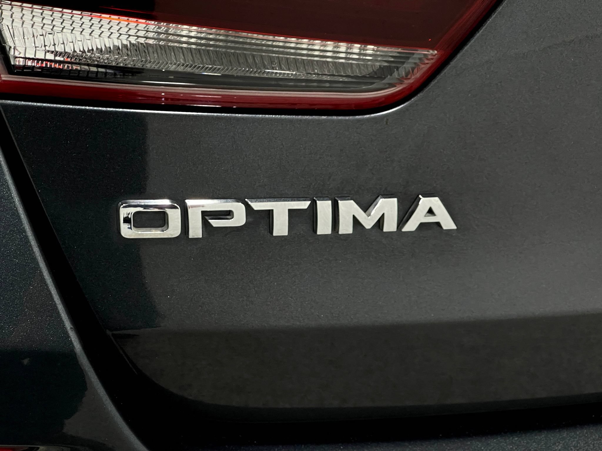 Used 2020 Kia Optima SE FWD image 37