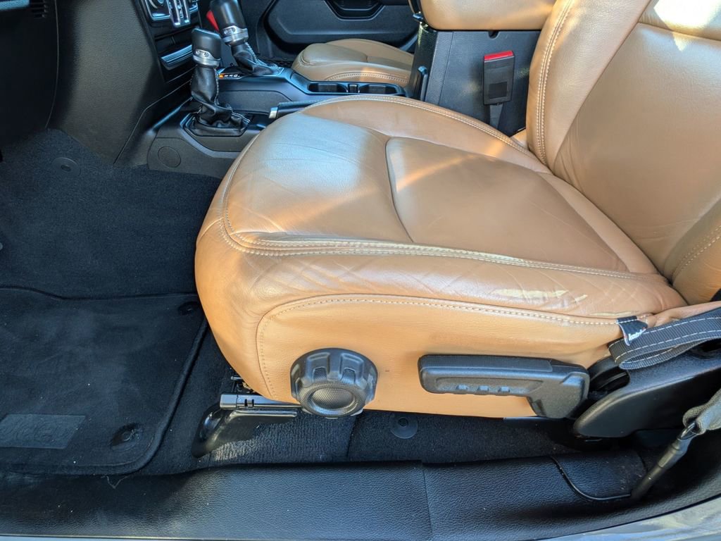 Used 2022 Jeep Wrangler Unlimited Sahara image 14