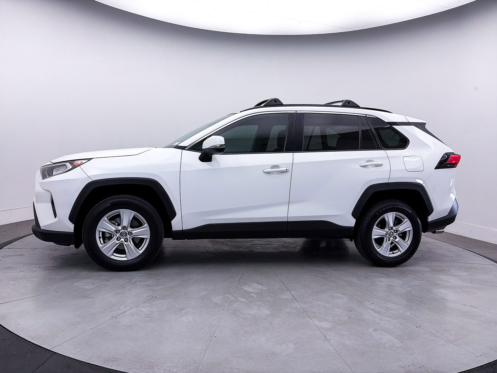 Used 2020 Toyota RAV4 XLE w/ Convenience Package image 33
